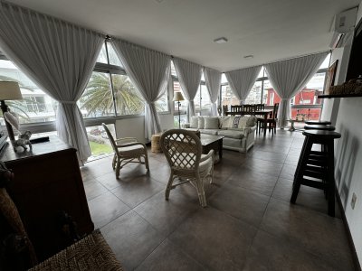 Alquilo apartamnto 3 dormitorios en Peninsula,  Punta del Este