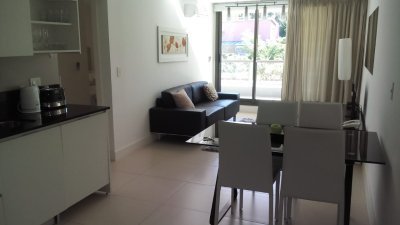 Venta apartamento 2 dormitorios Terraza con parrillero y Amenities  Brava Punta del Este