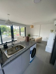 Venta y Alquiler Anual Apto 2D Mansa Punta del Este con Amenities