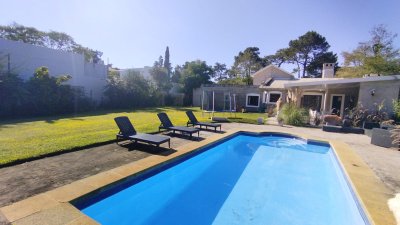 Alquiler Anual Casa 4D Mansa con Piscina climatizada 