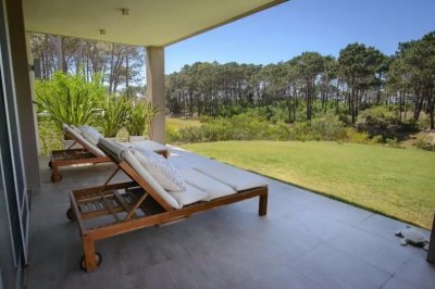 Alquiler de Temporada Casa 4 suites más dep de serv en barrio Privado Brava 