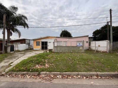 Vendo casas barrio Tassano para reciclar inversión para renta Maldonado