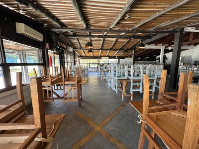 OPORTUNIDAD COMERCIAL EN PUNTA BALLENA VENTA LLAVES RESTAURANTE LA SOLANA