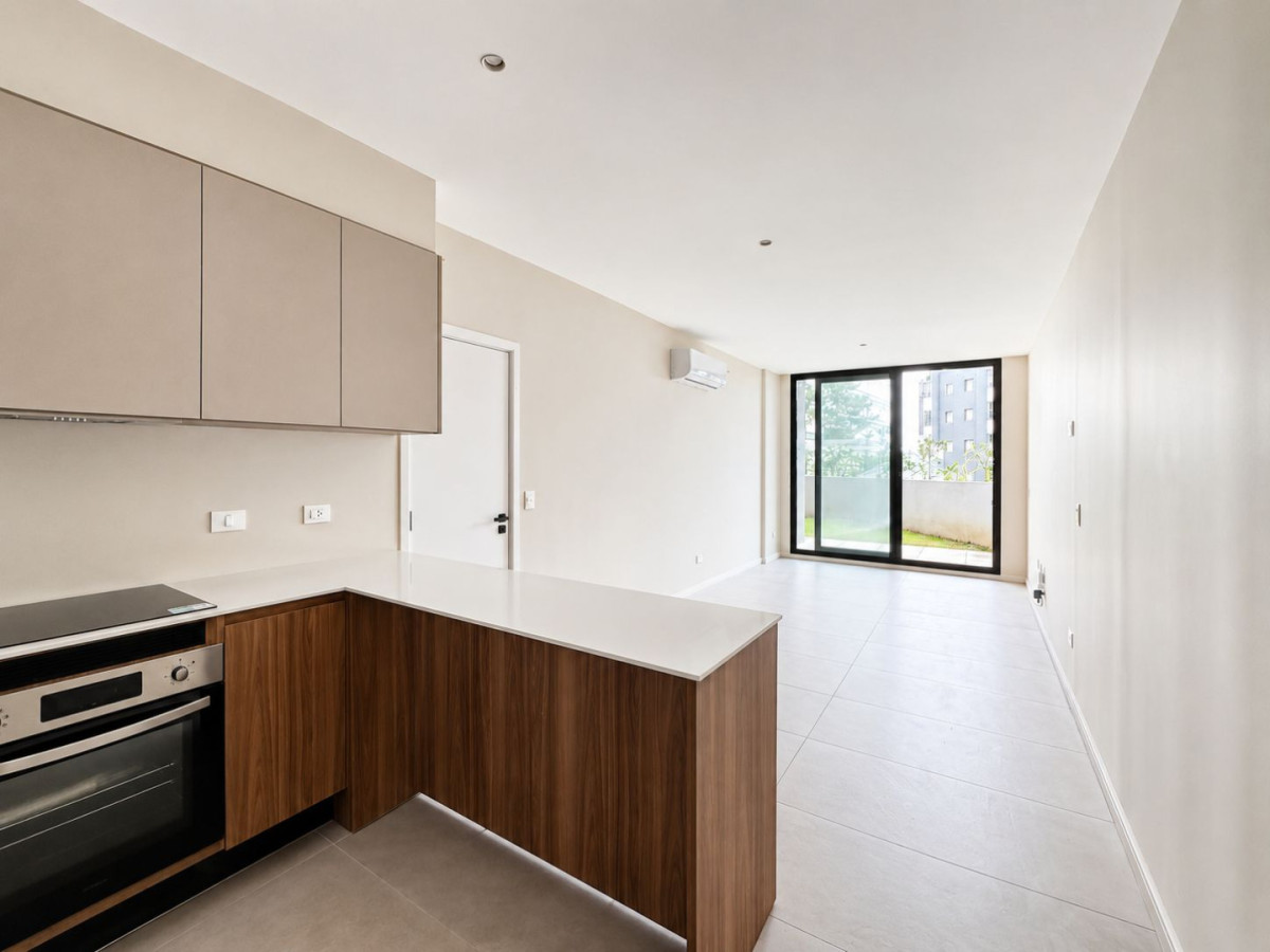 Imagen de Playa Brava | A estrenar | Apartamento de 2 Dormitorios Planta Jardín con Parrillero Propio