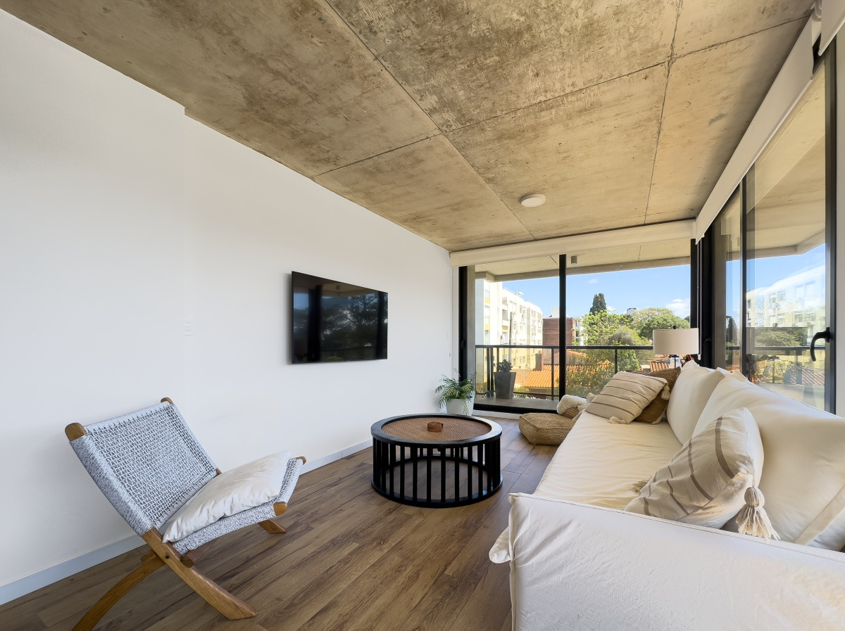 Venta departamento de 2 dormitorios en Playa Mansa, Punta del Este 