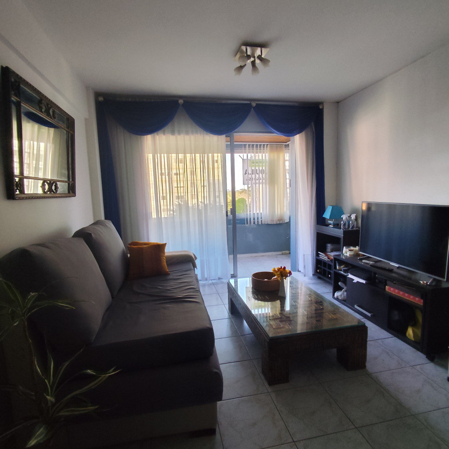 Apartamento en Alquiler a Pasos de la Teminal de Bus