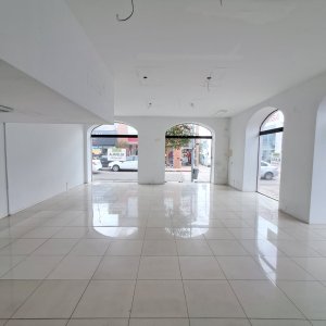 ? ESQUINA TOP EN EL CENTRO DE MALDONADO | MÁXIMA EXPOSICIÓN TODO EL AÑO