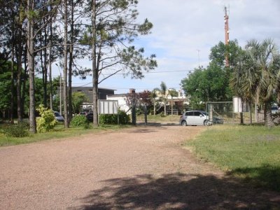Galpon 1300m2 en 6087 m2 terreno único en Maldon 