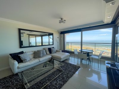 VENDO APARTAMENTO IMPERIALE CENTRAL 2 DORMITORIOS + DEPENDENCIA DE SERVICIO PUNTA DEL ESTE BRAVA IMPERIALE