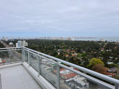 Alquiler temporada apartamento 3 dormitorios en Bellagio Tower Punta del Este