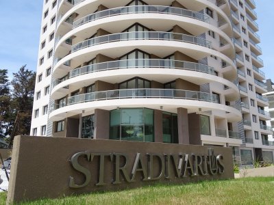 Alquiler temporada de apartamento 2 dormitorios en Stradivarius Punta del Este