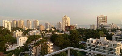 Alquiler anual o invernal de apartamento 3 dormitorios reciclado en Punta del Este