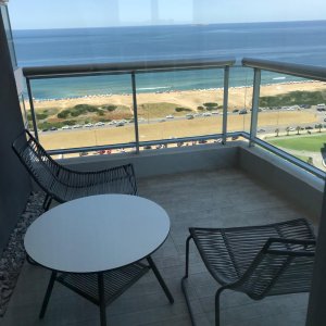 Venta de apartamento 2 dormitorios y dependencia en edificio full amenities playa brava Punta del este 