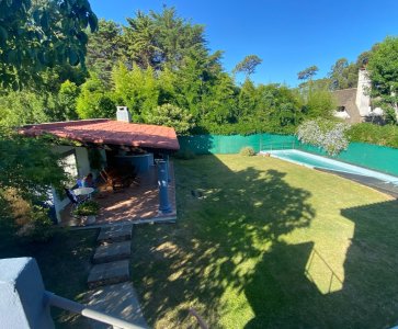Vendo casa de 5 dormitorios en San Rafael Punta del Este
