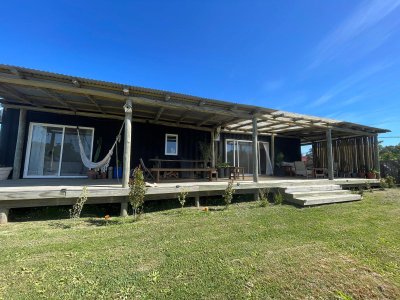 Alquiler temporada de casa 3 dormitorios en el Tesoro la barra Punta del este 