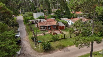 Venta Casa Tres Dormitorios en Lugano zona de colegios Punta del Este