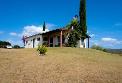 VENDO CHACRA CON CASA TRES DORMITORIOS MALDONADO