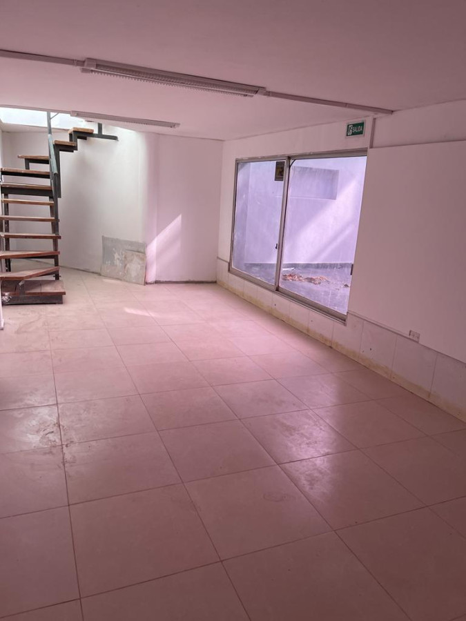 Local Comercial en Cantegril, Punta del Este