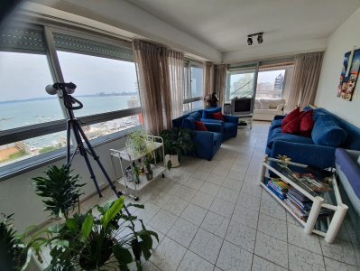 Hermoso apartamento de 2 dormitorios con vista al Puerto - Península Punta del Este 