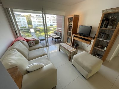 Cómodo apartamento en Playa Brava en oferta