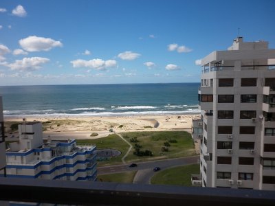 Muy lindo apartamento en venta Punta Del Este