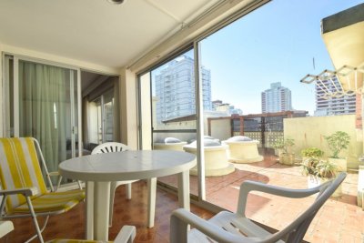 Apartamento de muy buena construcción en península