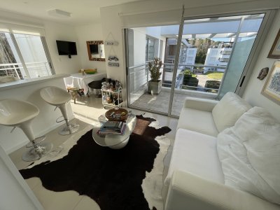 Hermoso apartamento en playa Brava
