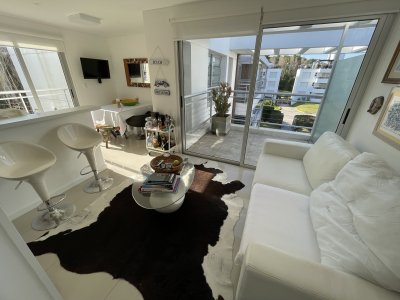 Hermoso apartamento en playa Brava