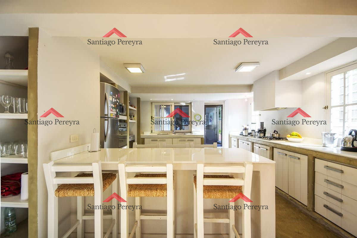 Beverly Hills - GoPunta - Portal Inmobiliario de Punta del Este - Maldonado