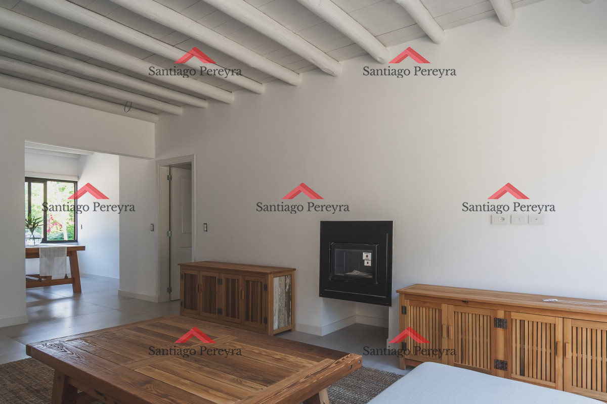 Burnett - GoPunta - Portal Inmobiliario de Punta del Este - Maldonado