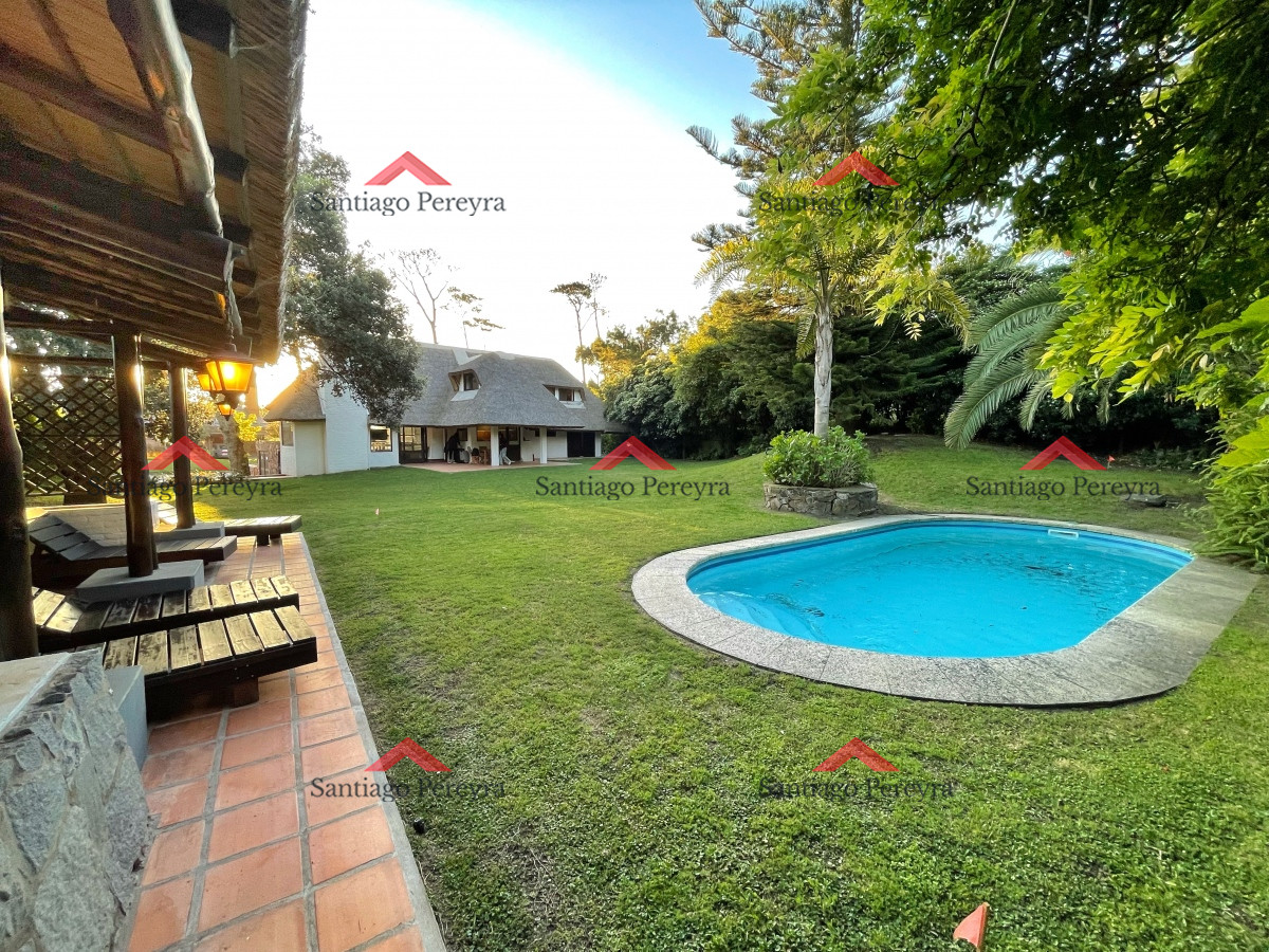 Casa en alquiler en Pinares