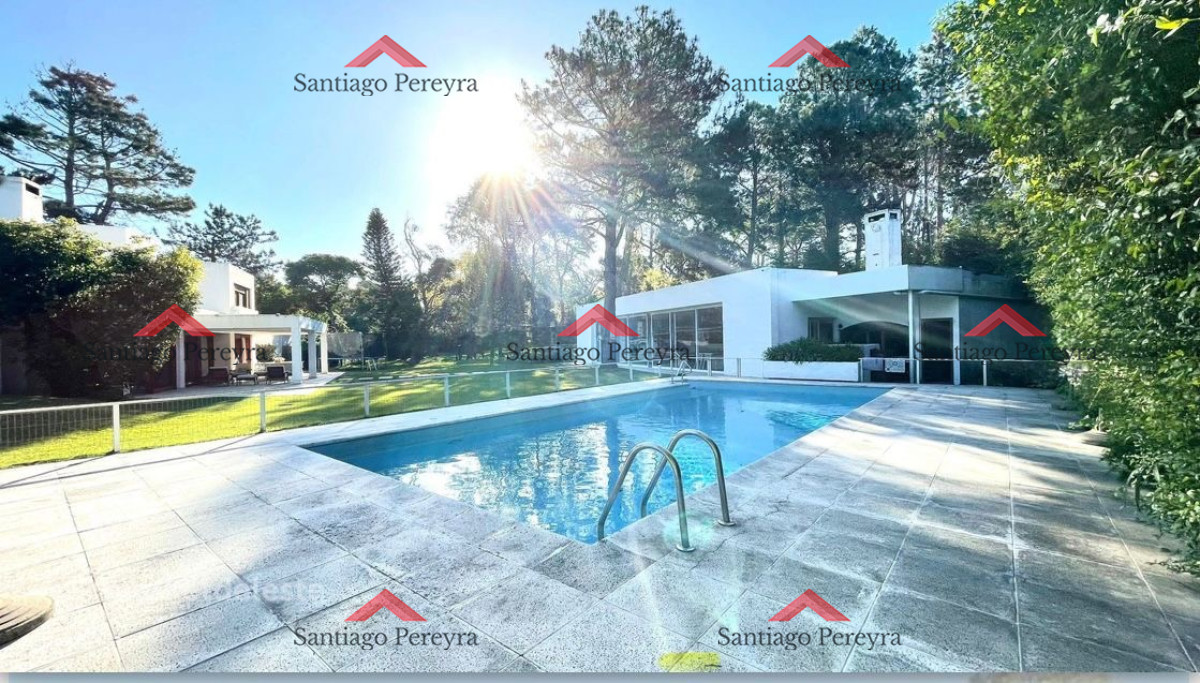 Casa en Golf, Punta del Este — REF 16595