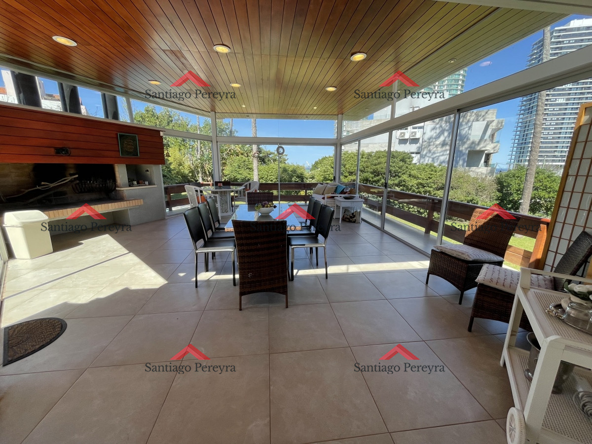 Casa en Mansa, Punta del Este — REF 14385
