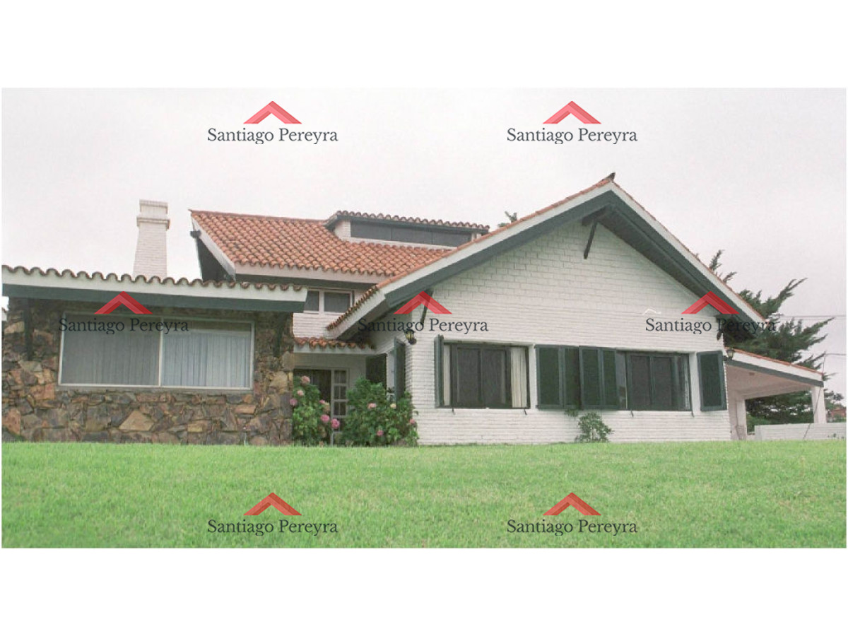 Casa en alquiler en Pinares
