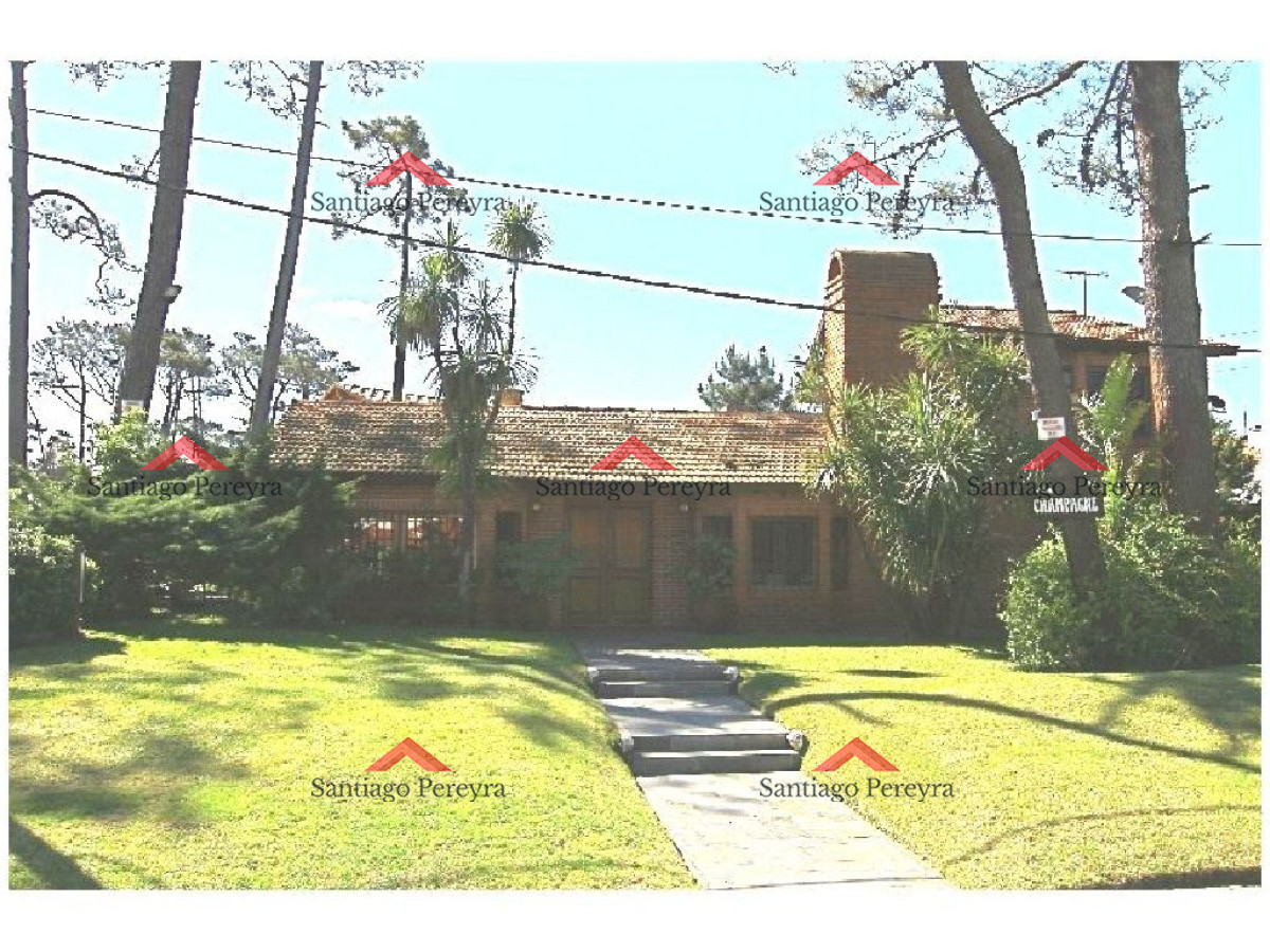 Casa en Mansa, Punta del Este — REF 10801