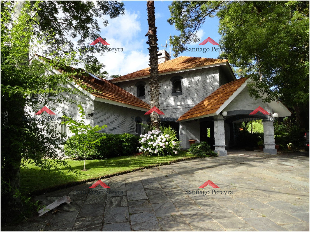 Beverly Hills - GoPunta - Portal Inmobiliario de Punta del Este - Maldonado