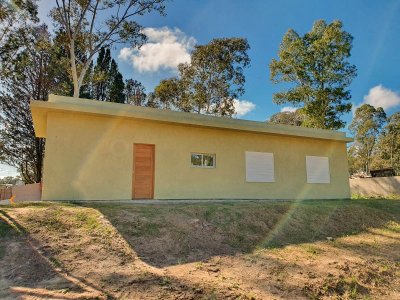 Vendo 3 dormitorios casa a estrenar en Maldonado.