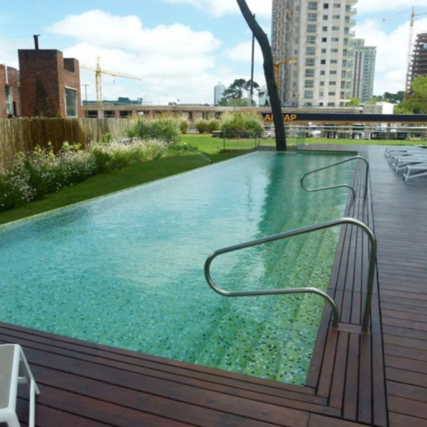 Fachada de la Torre Gala Vista — Av, Punta del Este