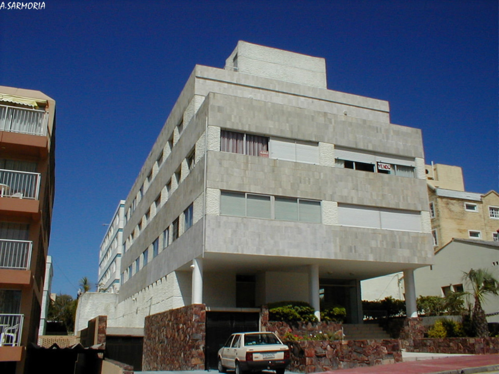 Fachada de Edificio Palmas de Mallorca — Península, Punta del Este