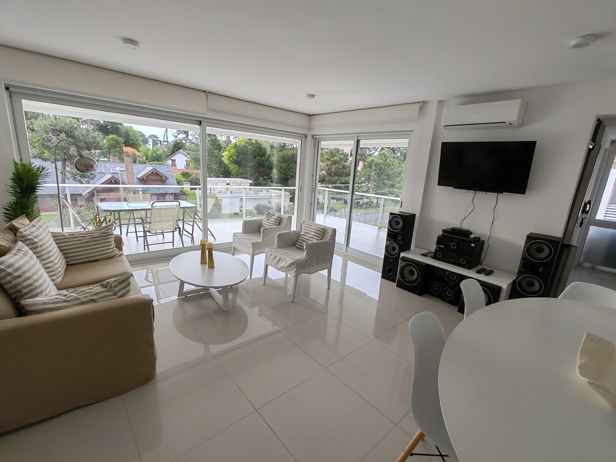 Venta - Apartamento moderno a metros mar