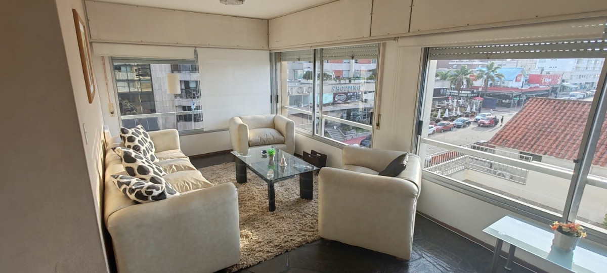 Apartamento , Punta del Este, 2 dormitorios 2 baños