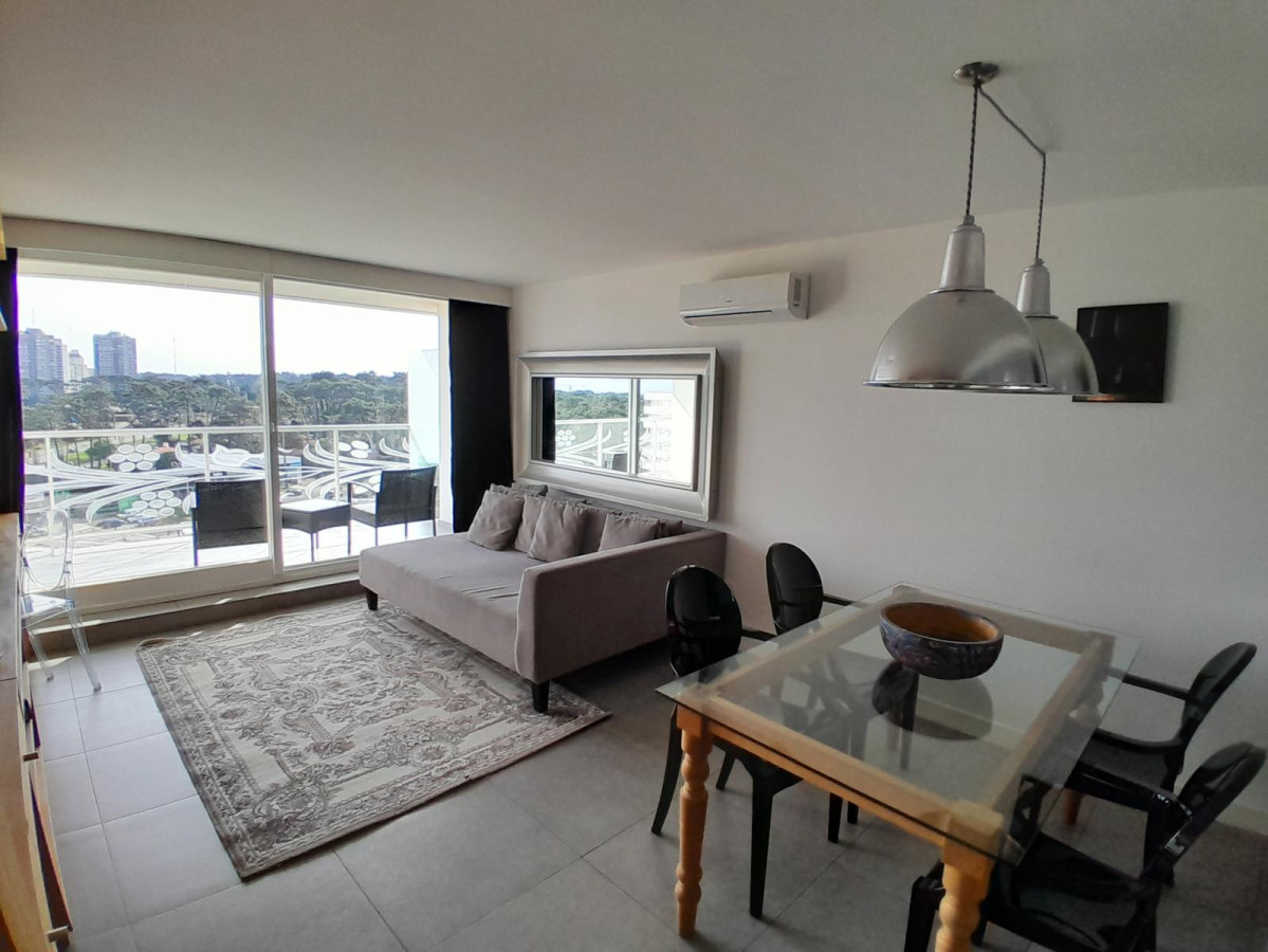 Apartamento En Venta 1 Dormitorio Punta del Este, Av Roosevelt