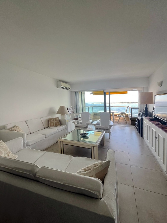 Apartamento primera linea, frente al mar,Punta del este, Playa Mansa
