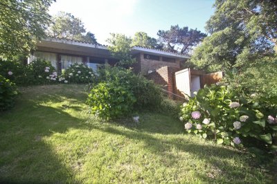 Venta - Casa de 3 dormitorios - Playa Mansa