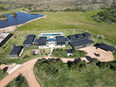 Casa en venta Puerto Quetzal La Barra Punta del Este