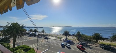 Apartamento frente al mar