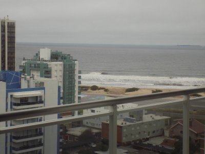 Torre de categoría con vista Brava 