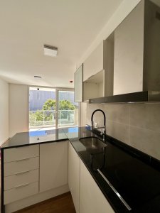 ALQUILER - APARTAMENTO CON BALCÓN - PUERTITO DE BUCEO