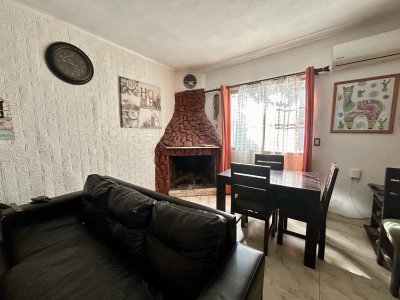 VENTA - CASA Y GALPÓN - PADRÓN ÚNICO - CERRITO DE LA  VICTORIA