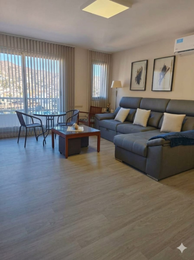Apartamento de 2 dormitorios y 3 baños totalmente amoblado en Villa Carlos Paz, Argentina